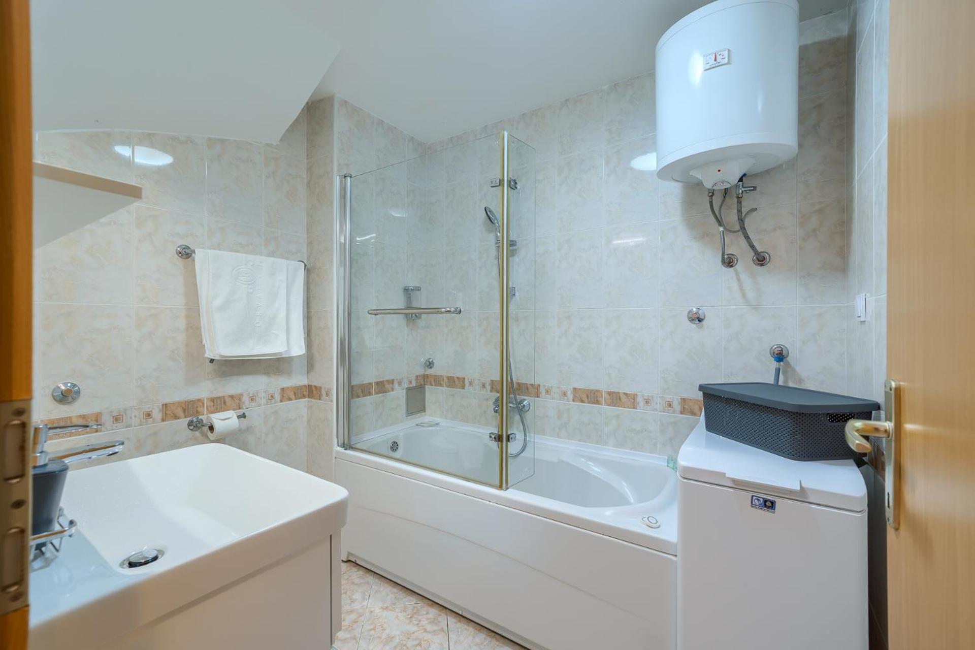 Villa Bonaca Perfect Location For A Holiday With Friends Or Family, Heated Pool Sumartin Bagian luar foto