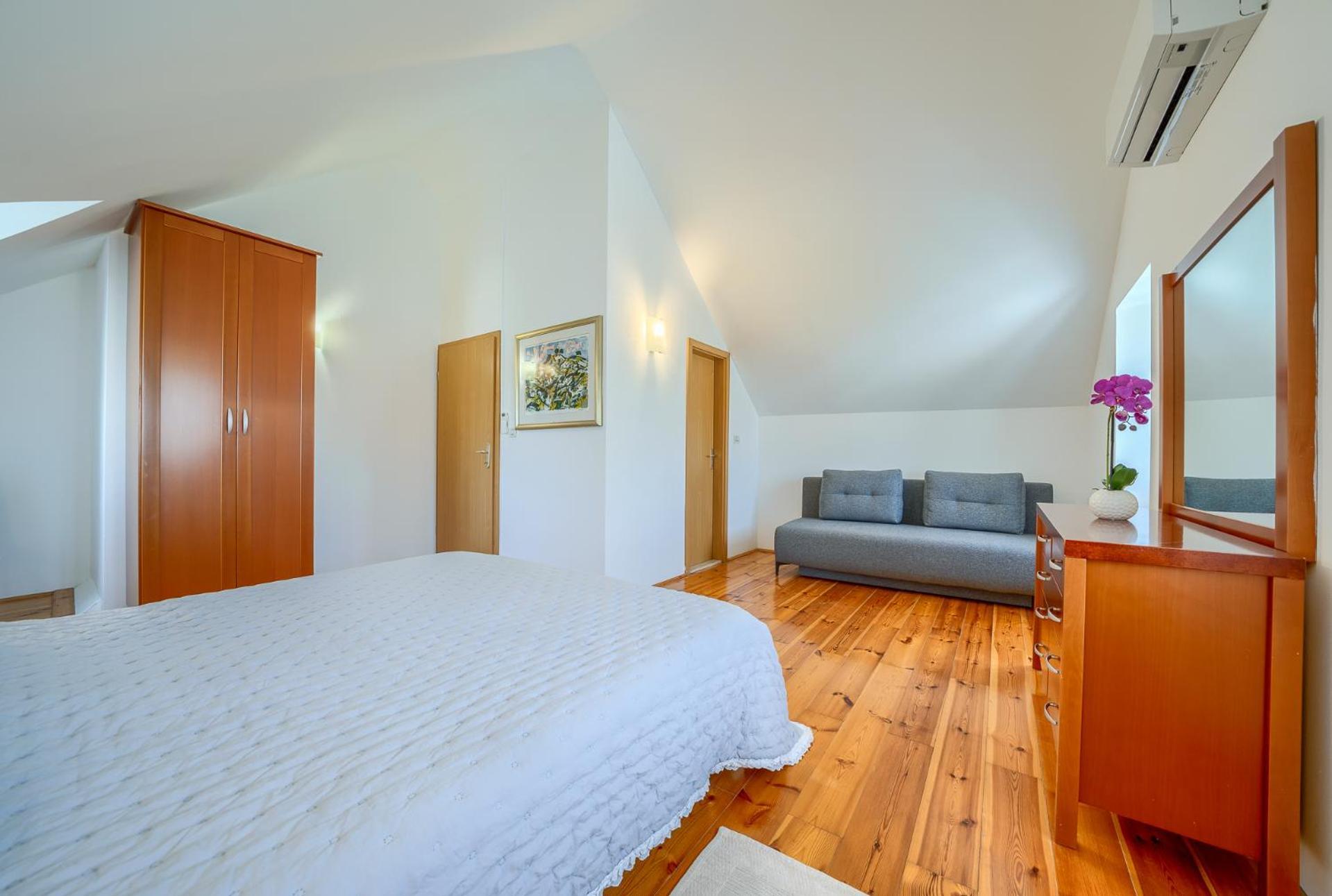Villa Bonaca Perfect Location For A Holiday With Friends Or Family, Heated Pool Sumartin Bagian luar foto